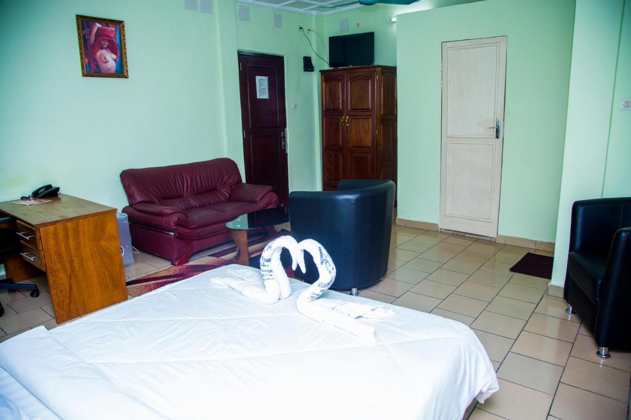 Résidence Hôtelière de Moungali Brazzaville Extérieur photo