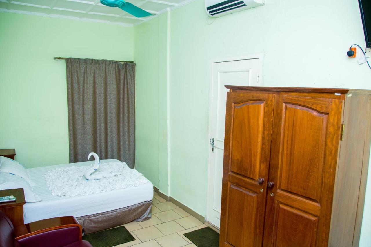 Résidence Hôtelière de Moungali Brazzaville Extérieur photo